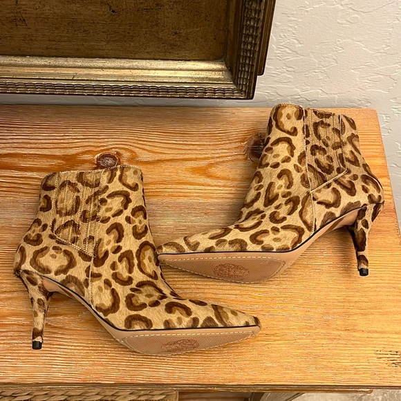 VINCE CAMUTO Ambind Bootie Calf Hair Animal Print Brown- Size 8.5 - Picture 7 of 14